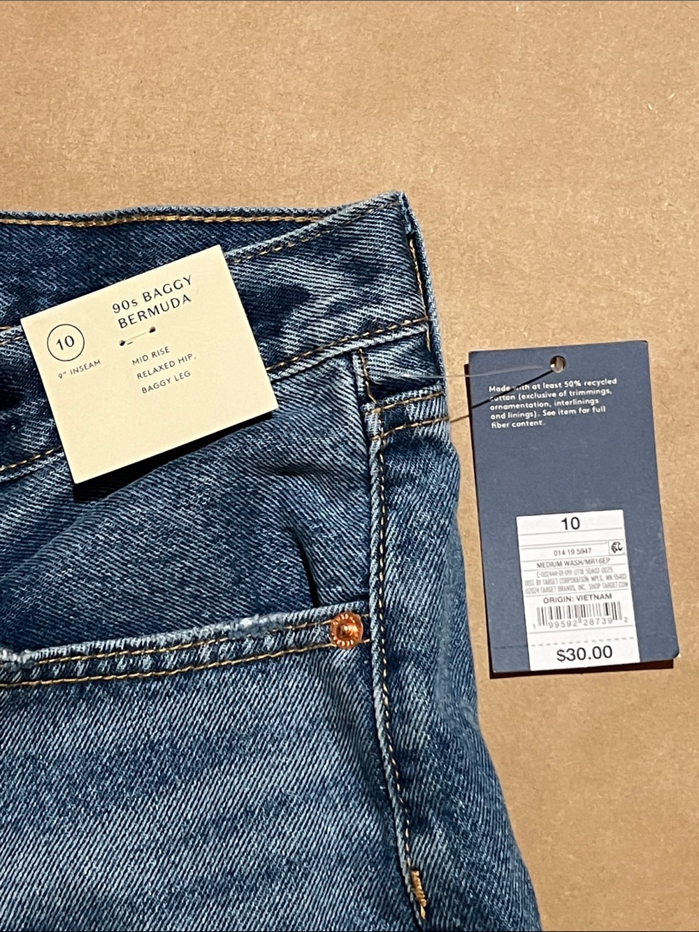 Universal Thread Women's Dark Blue Denim 90’s Baggy Bermuda Shorts - Picture 3 of 4